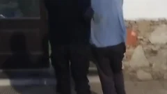 Detiene a un hombre por una causa de lesiones, robo y amenazas