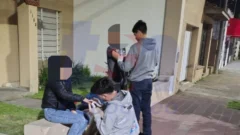 Con su moto impacto contra un camión de residuos