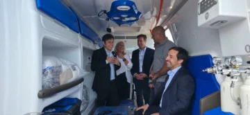 Kicillof y Kreplak entregaron una ambulancia para el CDI
