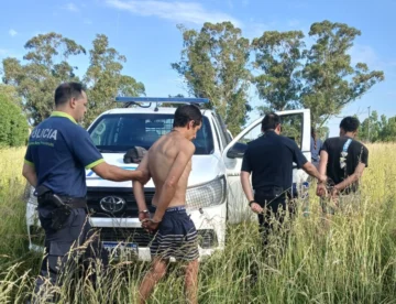 Aprehenden a dos personas por intento de hurto en un predio