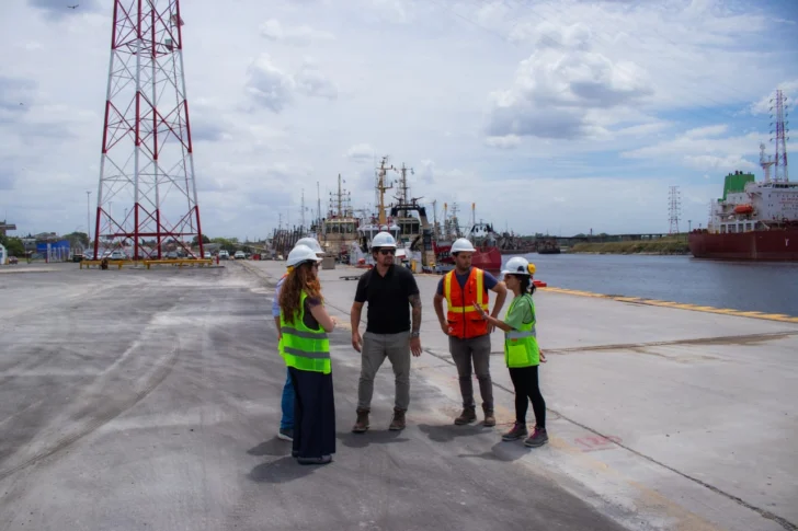 Puerto Quequén finalizó la obra de repavimentación y bacheo de los sitios 8, 9 y 10