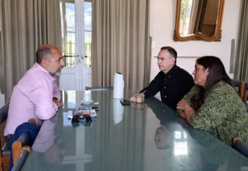 Reunión para acercar la Defensoría del Pueblo a los loberenses