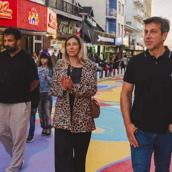 600321594_10239903362418169_5825883426555031983_n-728x728