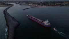 Ingresó a Puerto Quequén el buque que concretará el primer embarque de trigo con destino a China