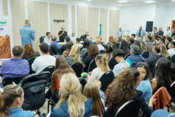 Se entregaron certificados de formación profesional en la sede de URGARA