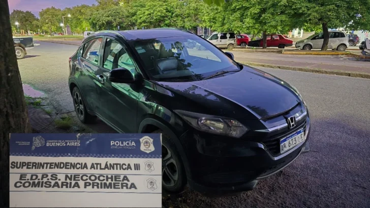 Secuestran una camioneta robada y aprehenden a una joven