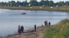 Sigue la búsqueda del joven que quiso cruzar a nado el Río Quequén