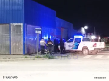 Secuestro de moto y ataque a piedrazos en Quequén