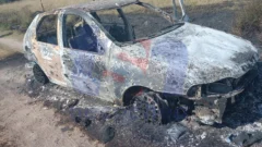 Robaron un auto de madrugada y lo hallaron totalmente incendiado en el Camino a Costa Bonita