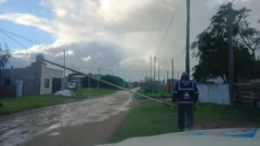 Dos evacuados, árboles y postes caídos tras ráfagas de 90 km/h y más de 50 mm de lluvia
