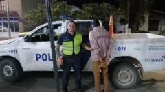 Intentó robar una camioneta y fue aprehendido  