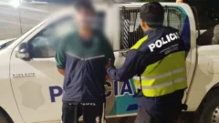 Aprehenden a un hombre con una moto robada y droga en su poder