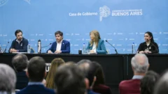 Kicillof se reunió con intendentes para repudiar el ajuste del Gobierno nacional en salud