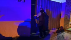 Clausuraron salón de eventos y secuestraron motos robadas en un operativo nocturno