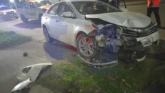 ​Conductor alcoholizado chocó contra un poste en Quequén