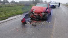 Fuerte colisión entre una camioneta y un automóvil en la intersección de Ruta 86 y calle 86