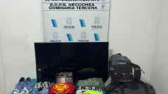 Recuperan numerosos objetos robados de una casa en calle 34 y detienen a dos hombres