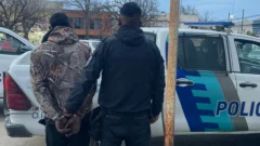 Atraparon en Necochea a un prófugo tras un llamado al 911 por tablones robados