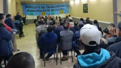 Municipales tras la asamblea: “El salario no puede esperar”