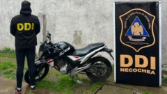 Allanamientos en Necochea: secuestran ropa, celulares y una moto robada
