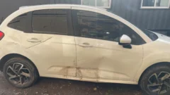 Quequén: chocó, se dio a la fuga y descubrieron que el auto era robado