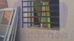 Robo en calle 74 al 4100: violentaron una ventana con rejas y sustrajeron varias pertenencias