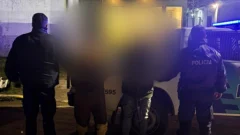La Policía aprehendió a dos “Trapitos” que estaban cuidando autos en la vía pública