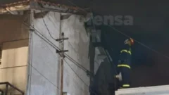 Rápido despliegue de Bomberos y Defensa Civil controló un incendio estructural en una vivienda
