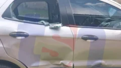 Fuerte choque entre un cuatriciclo y una camioneta en Avenida 42 y 69: familiares ocultaron el rodado menor