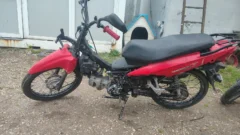 Chocaron, huyeron y abandonaron dos motos con pedido de secuestro por robo